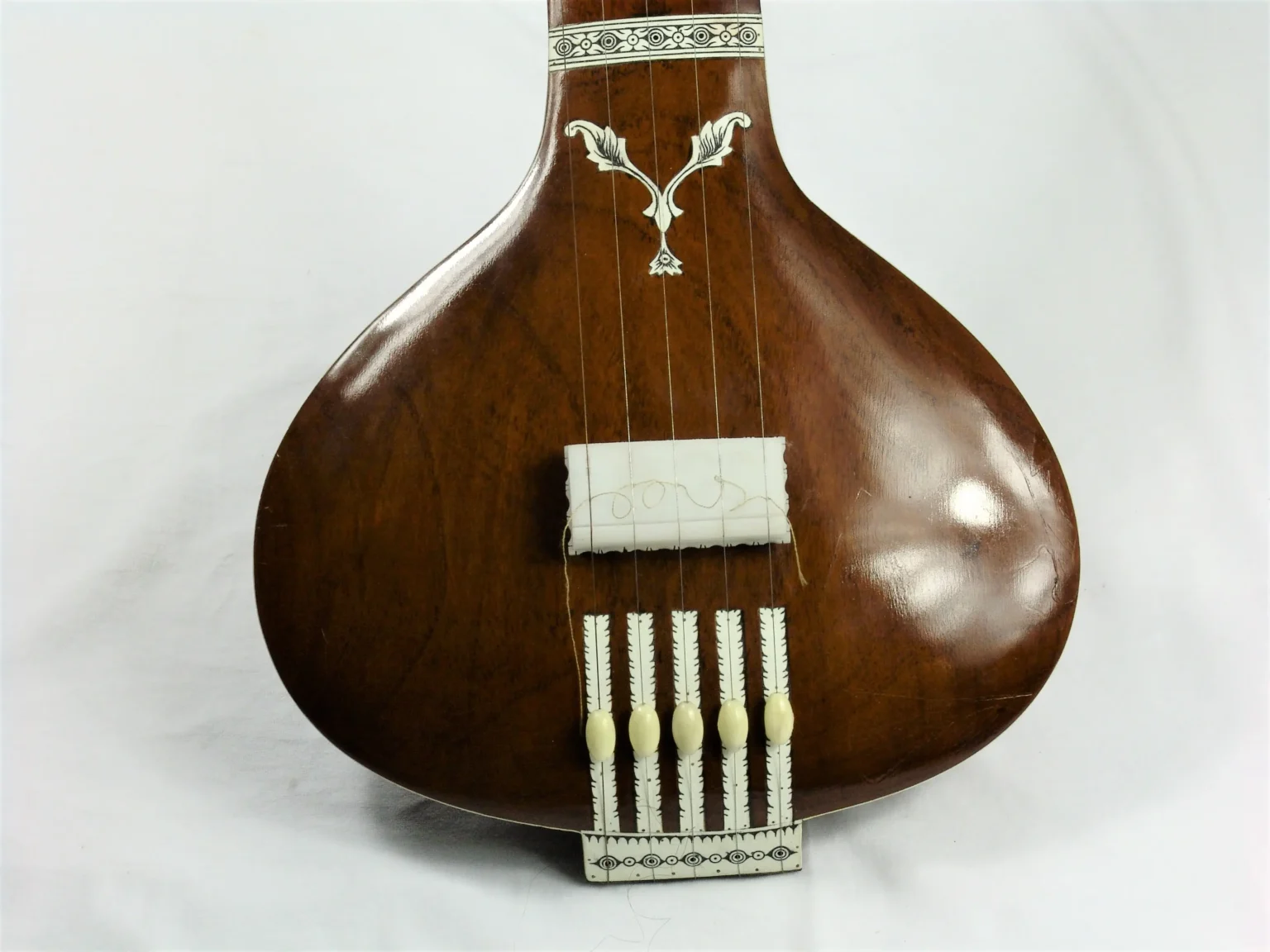 Tampura